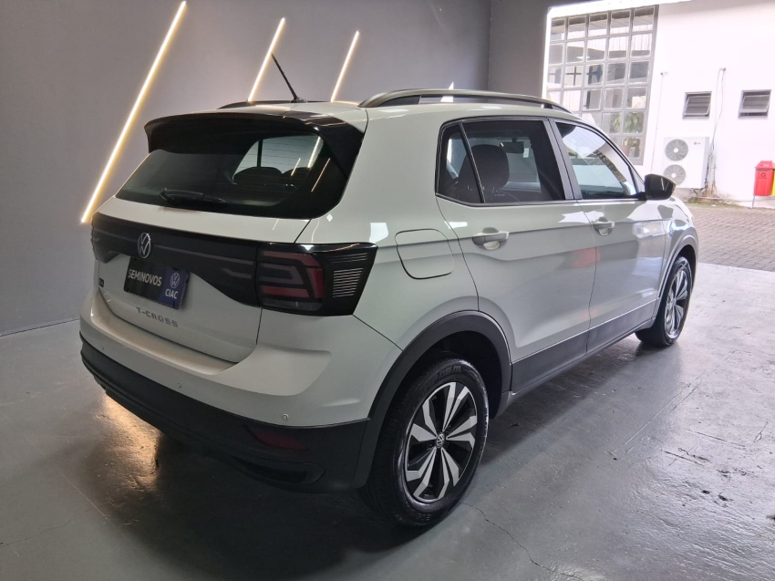 volkswagen t-cross 1.0 200 tsi total flex sense automatico 4p 20233