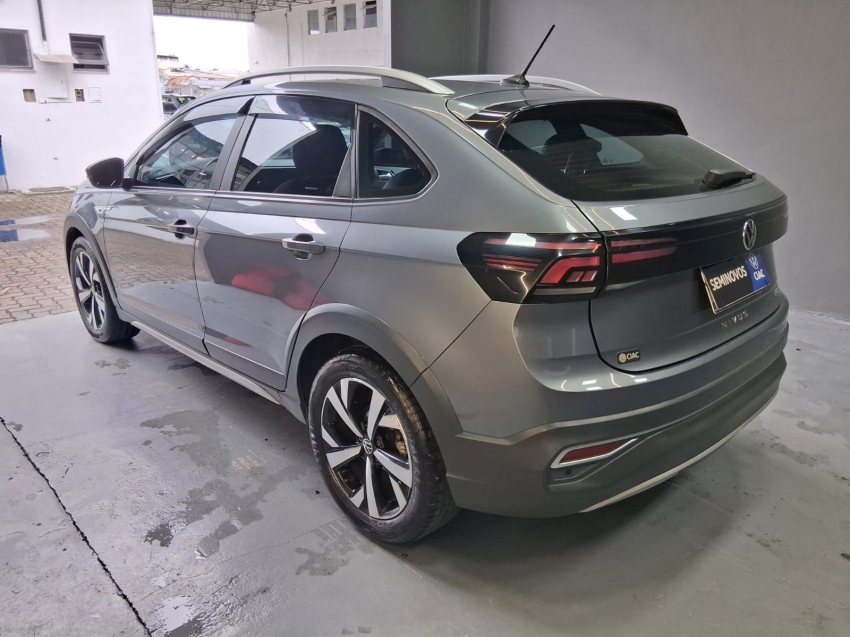volkswagen nivus 1.0 200 tsi total flex highline automatico 4p 20235