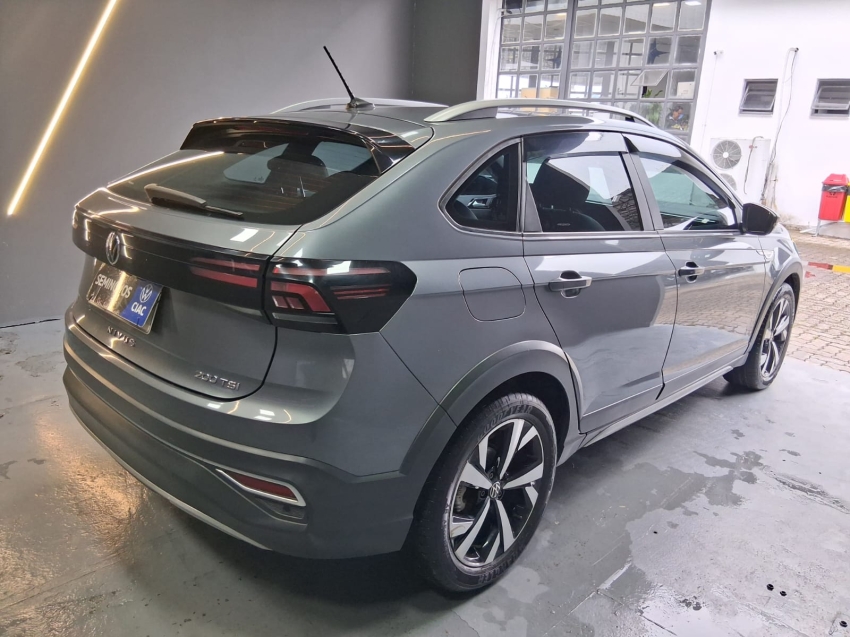 volkswagen nivus 1.0 200 tsi total flex highline automatico 4p 20233