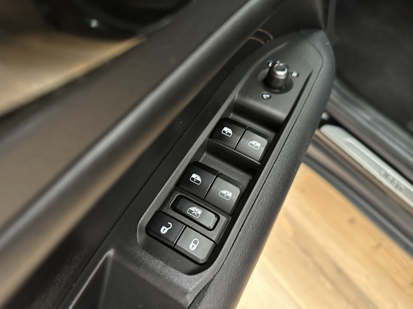 JEEP COMPASS 1.3 T270 TURBO FLEX LIMITED AT6 15