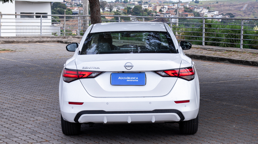 Nissan SENTRA 2.0 16V GASOLINA ADVANCE XTRONIC 8