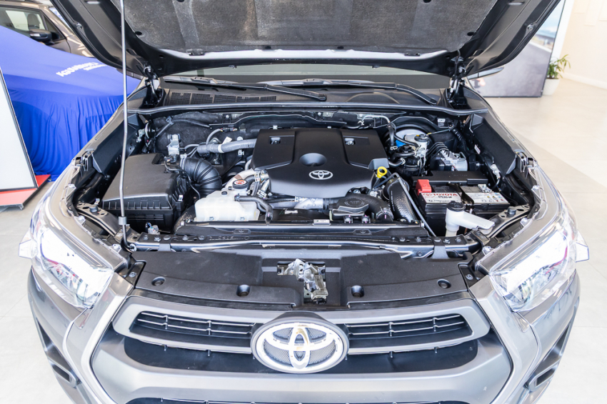Toyota HILUX 2.8 D-4D TURBO DIESEL CD SR 4X4 AUTOMÁTICO 6