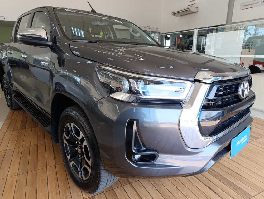Toyota HILUX 2.8 D-4D TURBO DIESEL CD SRV 4X4 AUTOMÁTICO 4