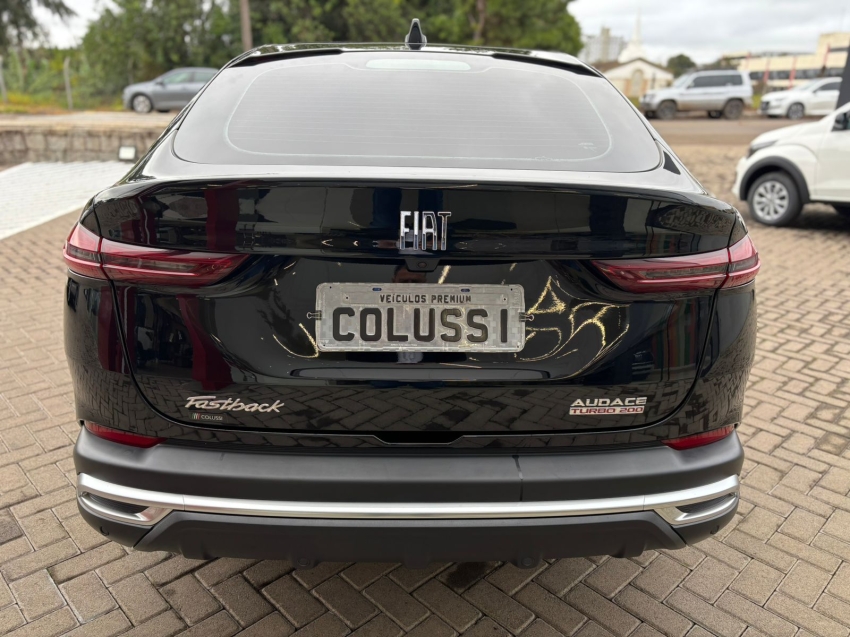 fiat fastback 1.0 turbo 200 flex audace cvt 4p automatico 2023 fiat fastback 1.0 turbo 200 flex audace cvt 4p automatico 2023