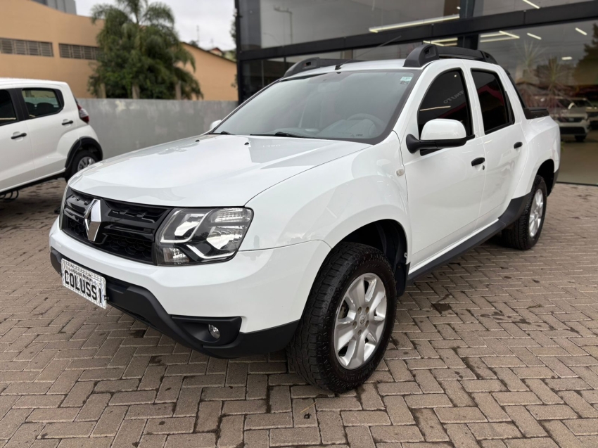 renault duster oroch 1.6 16v flex expression 4p manual 2017 renault duster oroch 1.6 16v flex expression 4p manual 2017