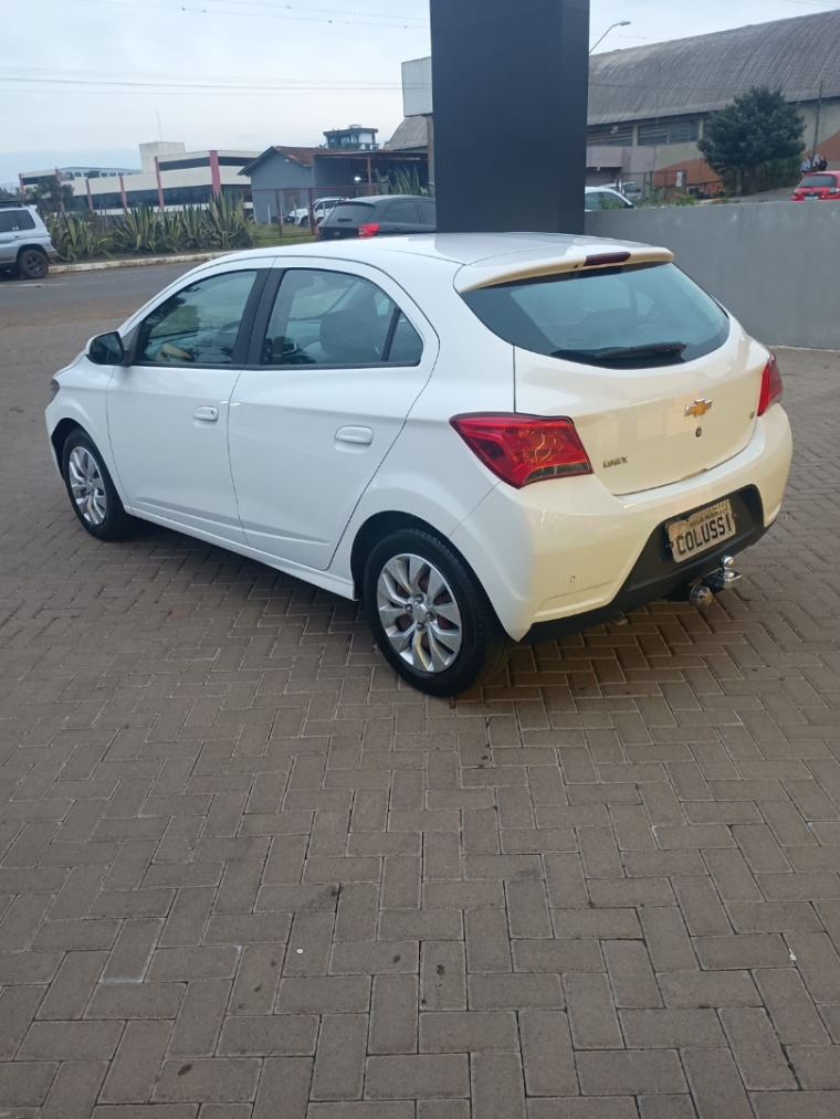 chevrolet onix 1.4 mpfi lt 8v flex 4p automatico 2018 chevrolet onix 1.4 mpfi lt 8v flex 4p automatico 2018