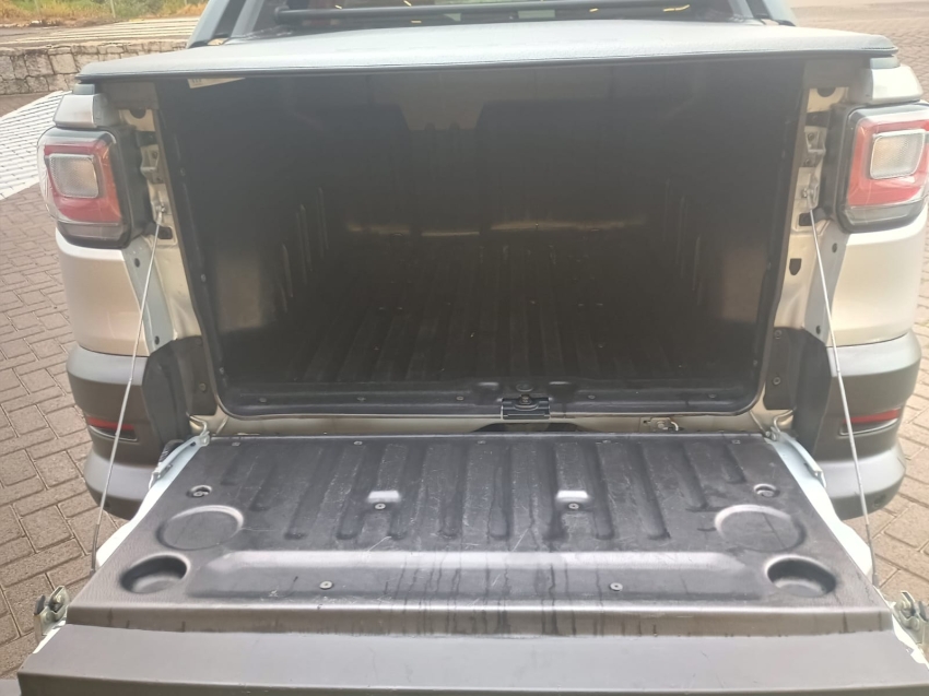 fiat strada 1.3 firefly flex ranch cd cvt 4p automatico 2023 fiat strada 1.3 firefly flex ranch cd cvt 4p automatico 2023