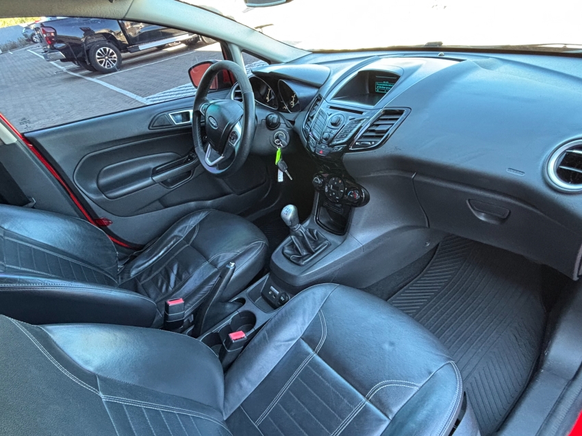 ford fiesta 1.6 titanium hatch 16v flex 4p manual 2014 ford fiesta 1.6 titanium hatch 16v flex 4p manual 2014