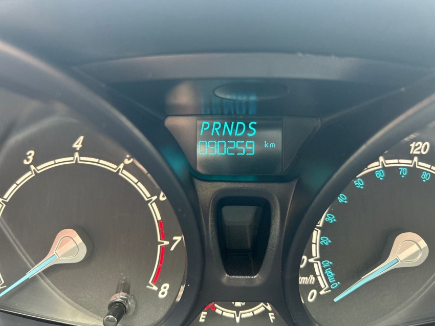 ford fiesta 1.6 se hatch 16v flex 4p powershift automatico 20148