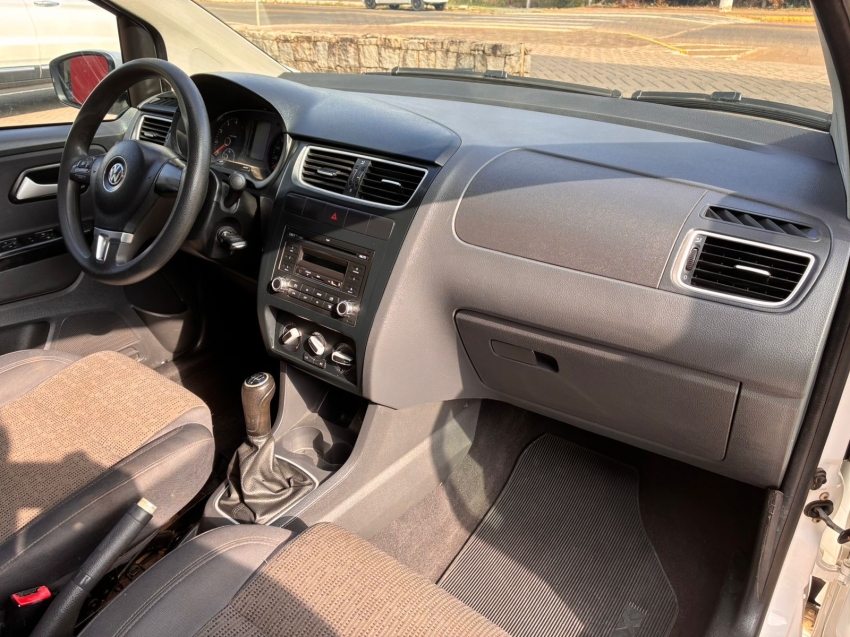 volkswagen fox 1.0 mi 8v flex 4p manual 20137