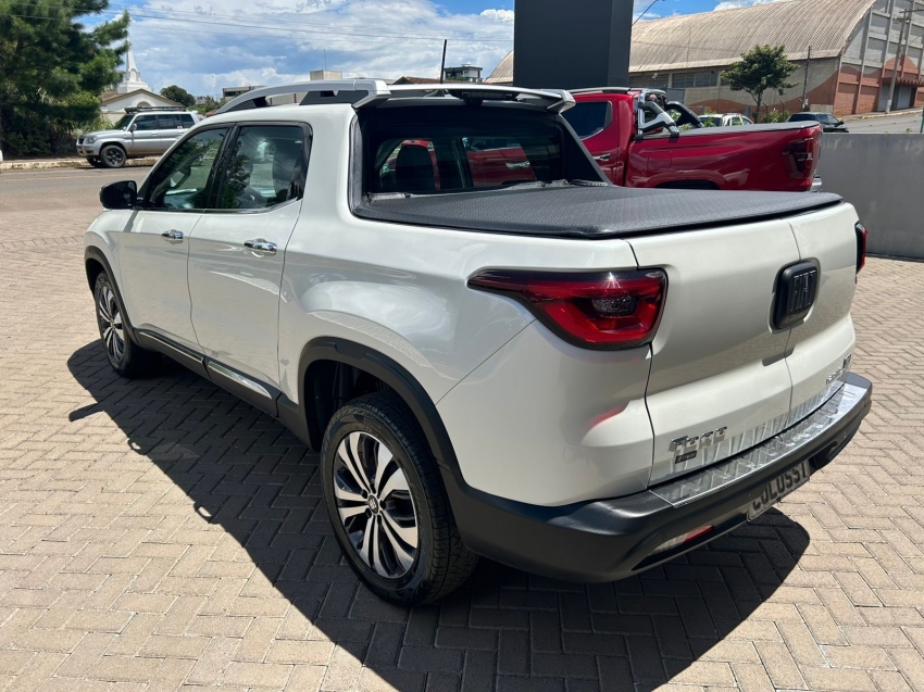 fiat toro 2.0 16v turbo diesel volcano 4wd at9 4p automatico 20244