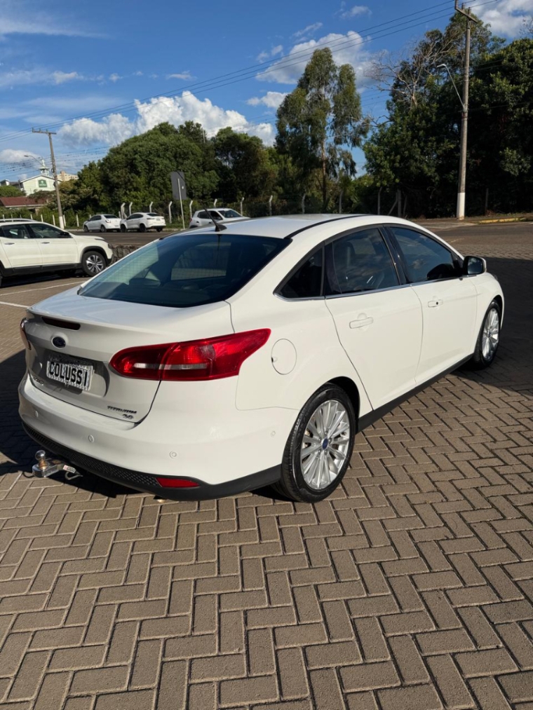 ford focus 2.0 titanium 16v flex 4p powershift automatico 20173