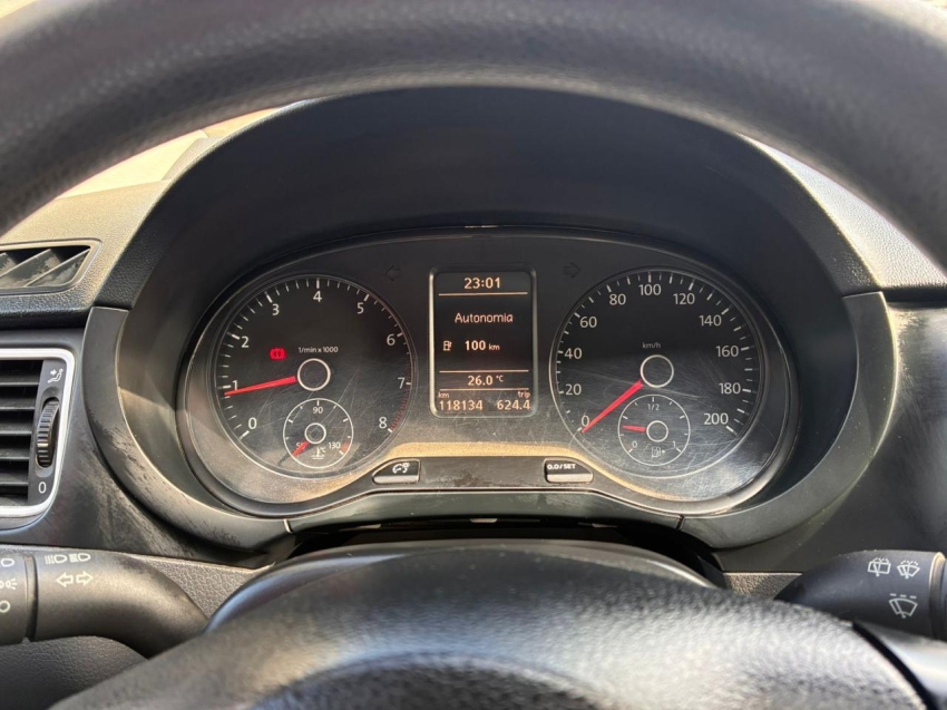 volkswagen fox 1.0 mi trend 8v flex 4p manual 20136