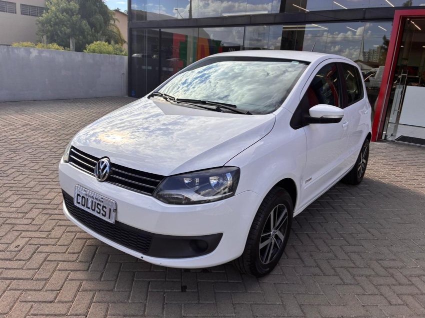 volkswagen fox 1.0 mi trend 8v flex 4p manual 2013
