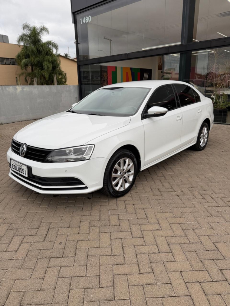 volkswagen jetta 2.0 trendline flex 4p tiptronic automatico 2015