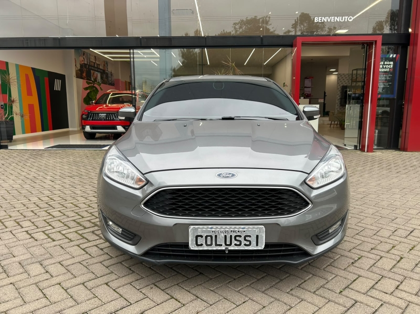 ford focus 2.0 se fastback 16v flex 4p powershift 1.8 5p automatico 2019