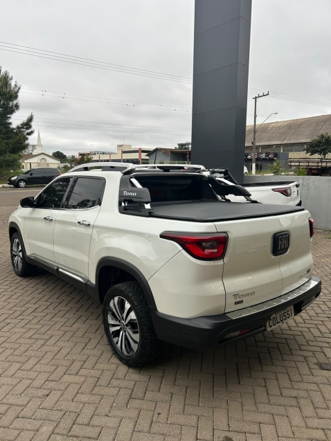 fiat toro 1.3 turbo 270 flex volcano at6 5p automatico 20225