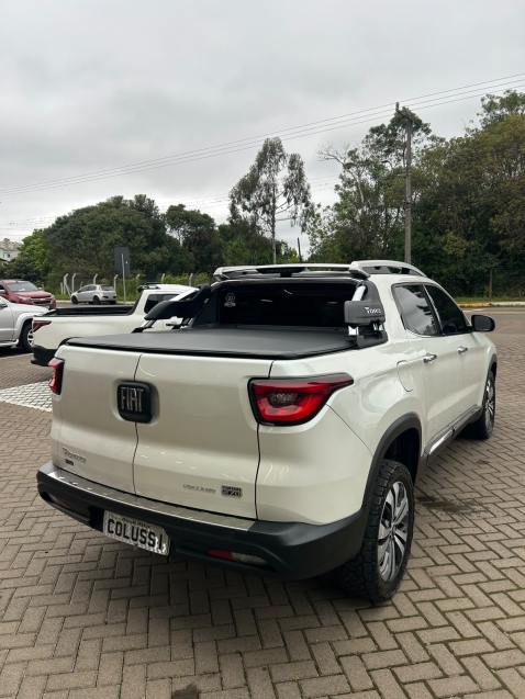 fiat toro 1.3 turbo 270 flex volcano at6 5p automatico 20223