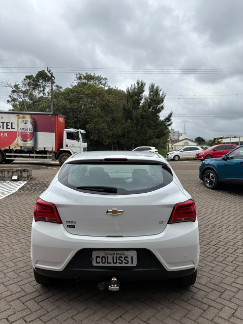 chevrolet onix 1.4 mpfi lt 8v flex 4p manual 1.0 5p 20194