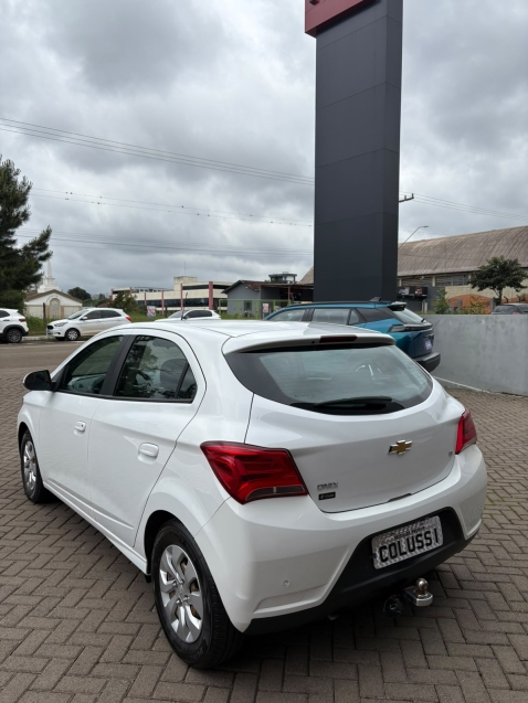 chevrolet onix 1.4 mpfi lt 8v flex 4p manual 1.0 5p 20193