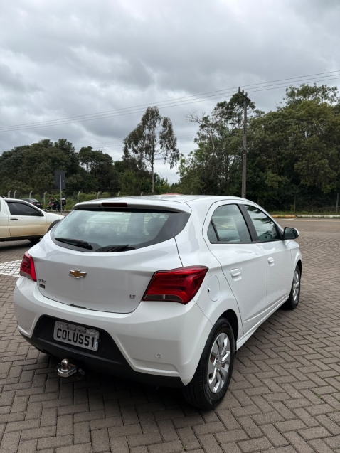 chevrolet onix 1.4 mpfi lt 8v flex 4p manual 1.0 5p 20195
