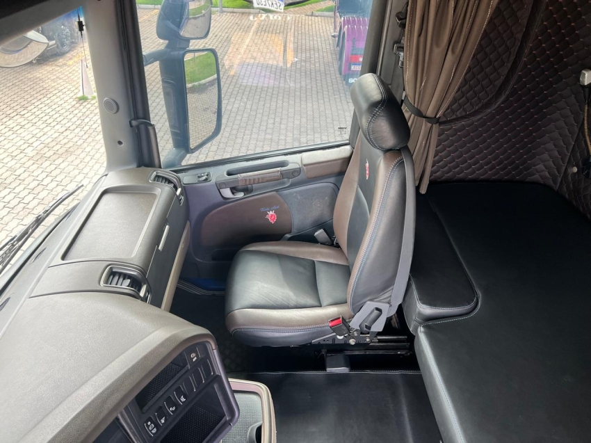 scania r 440 6x2 highline