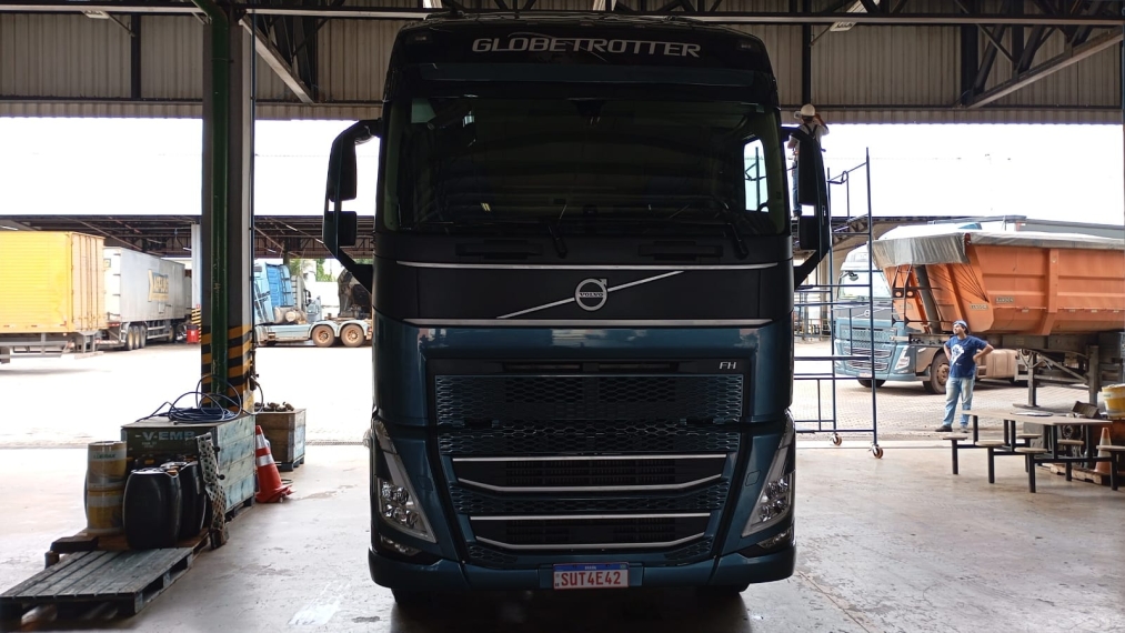 fh 540 6x4 2023/2024