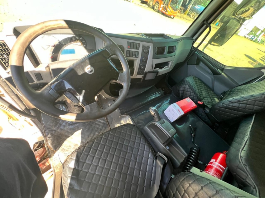 vm 330 8x2 2015/2016