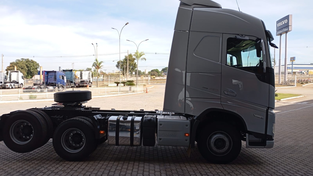 volvo fh 460 6x2 2023