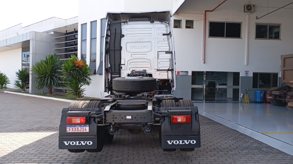 volvo fh 460 6x2 2023