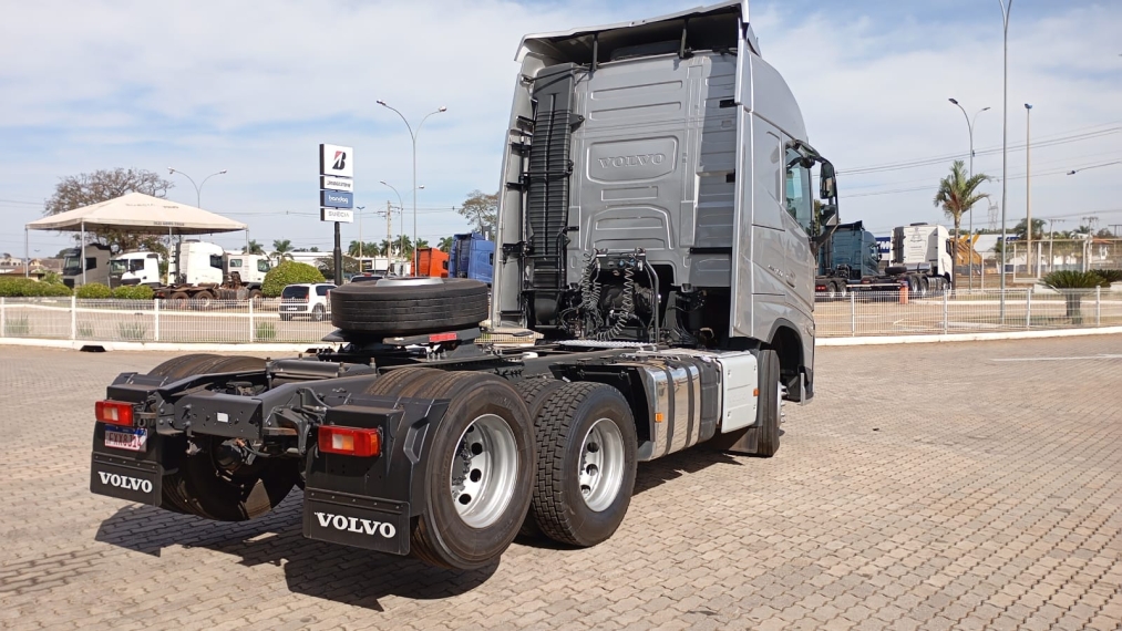 volvo fh 460 6x2 2023