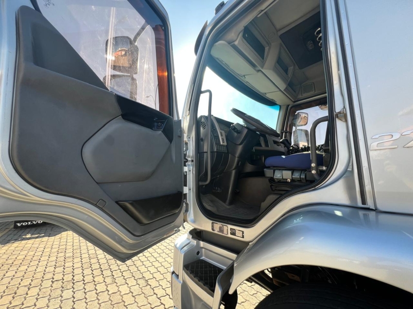 volvo vm 270 6x2 2018/2019