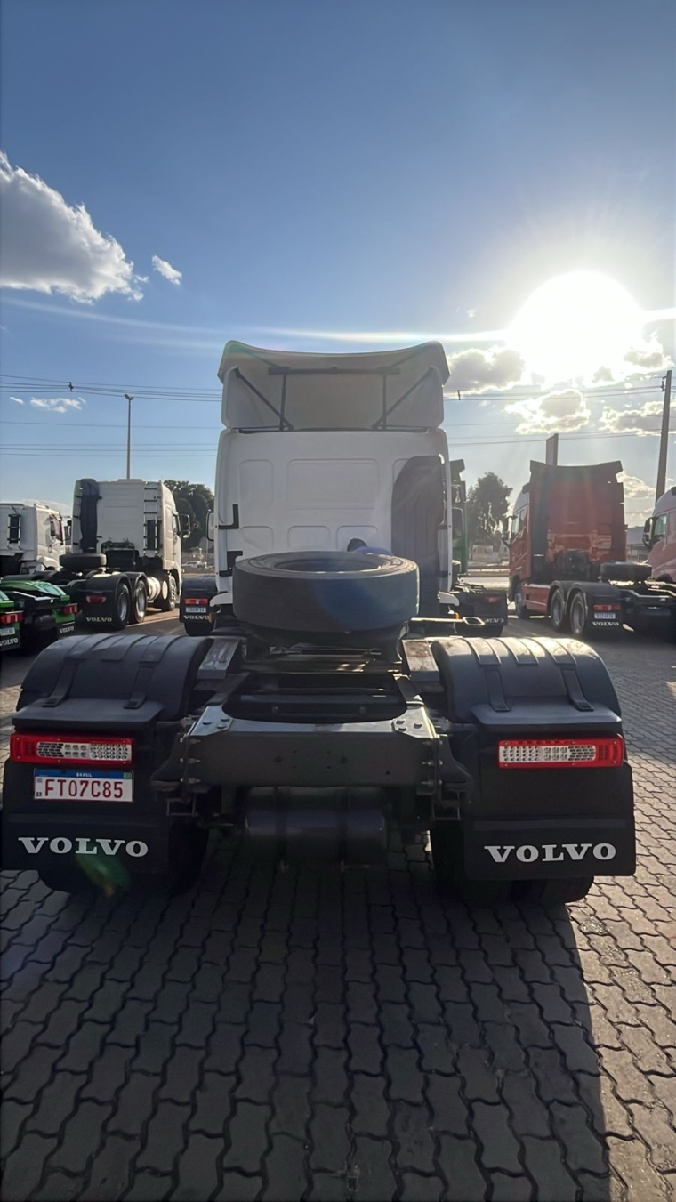 volvo vm 330 4x2 2021