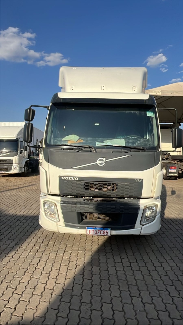 volvo vm 330 4x2 2021