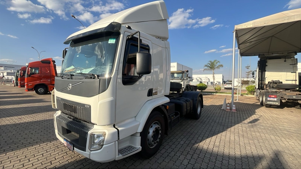 volvo vm 330 4x2 2021 volvo vm 330 4x2 2021