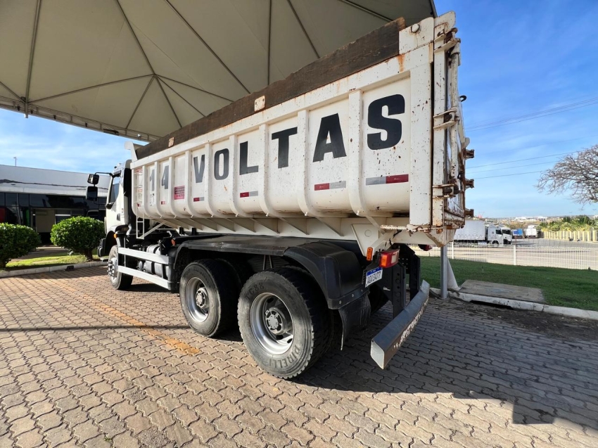 volvo vm 360 6x4 2023/2024