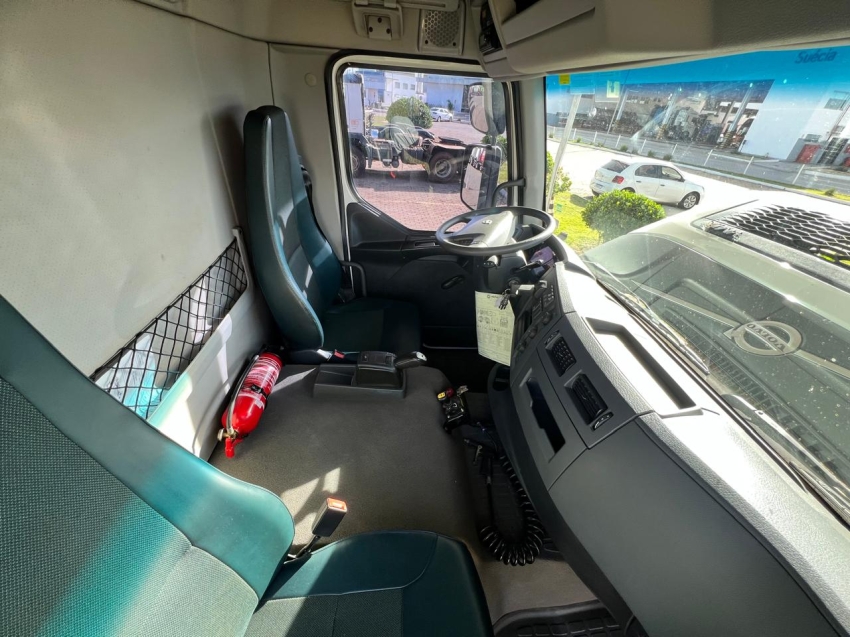 volvo vm 360 6x4 2023/2024