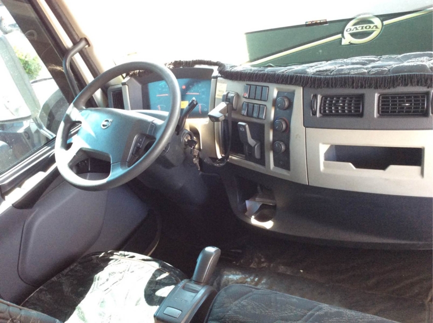 volvo vm 330 4x2 2021