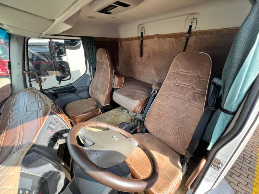 volvo vm 330 6x4 20229