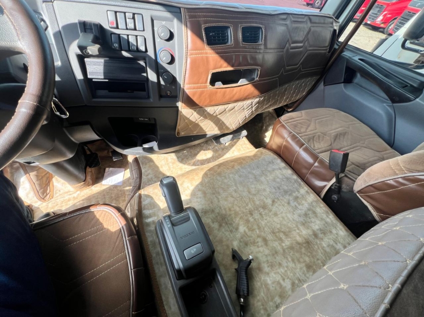 volvo vm 330 6x4 202216