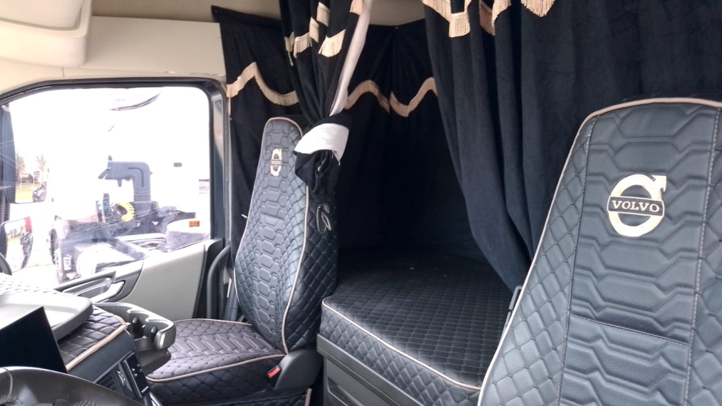 volvo fh 540 6x4 lc hslp diesel 2p automatico 202419