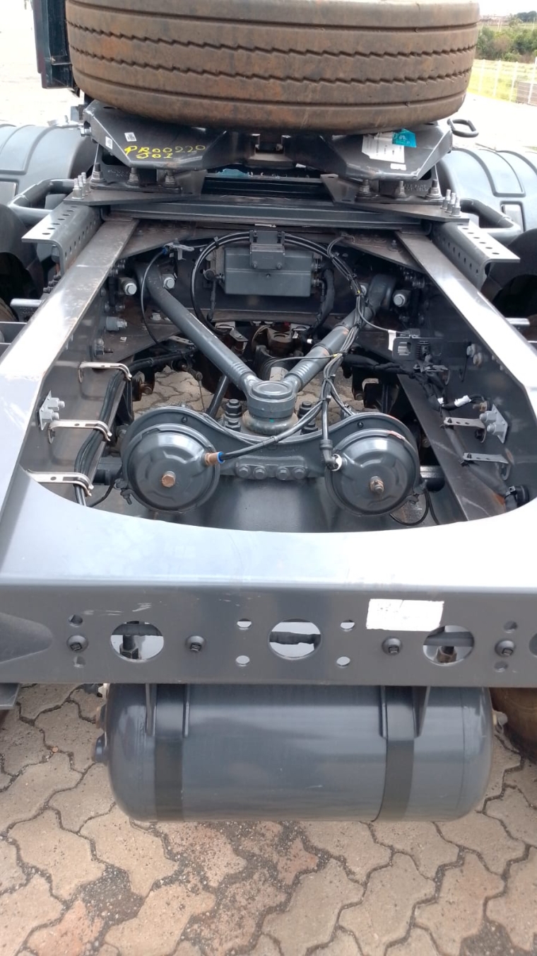 volvo fh 540 6x4 lc hslp diesel 2p automatico 202413