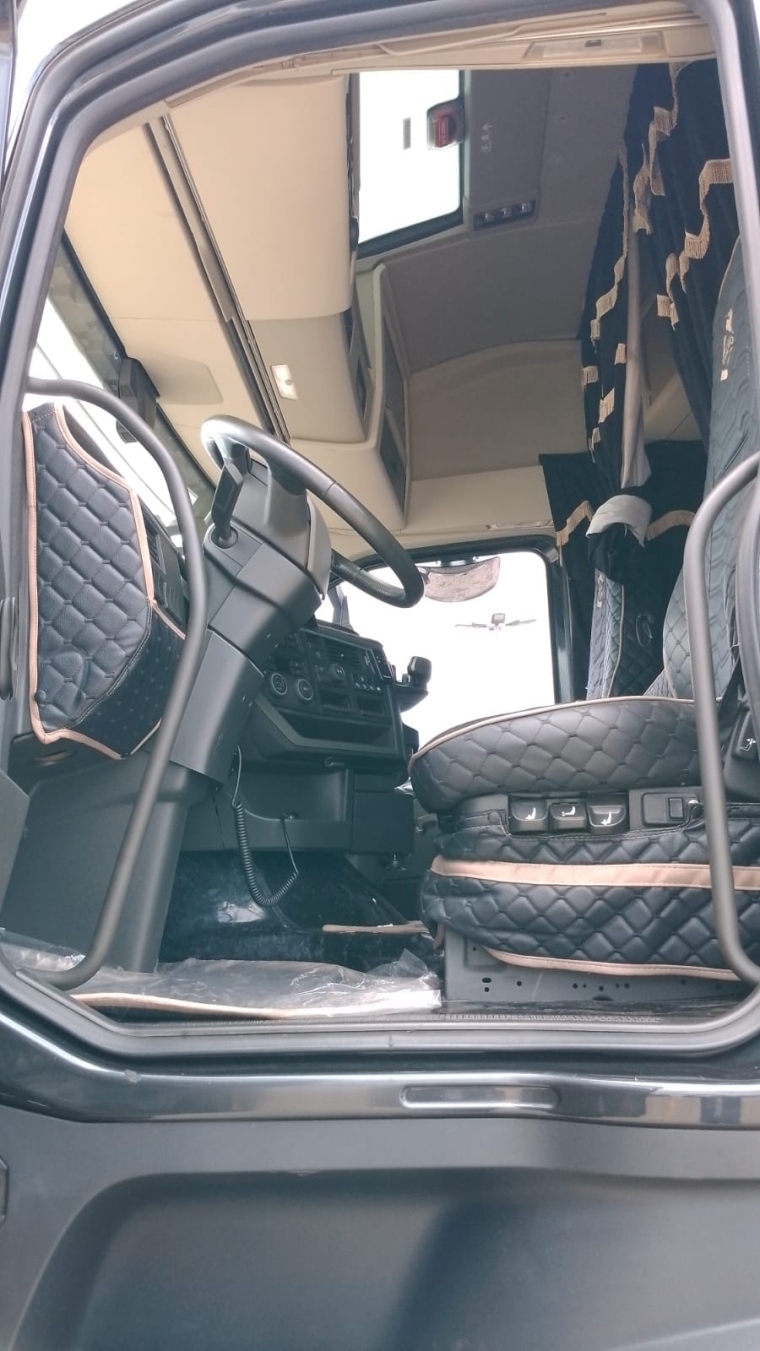 volvo fh 540 6x4 lc hslp diesel 2p automatico 202417