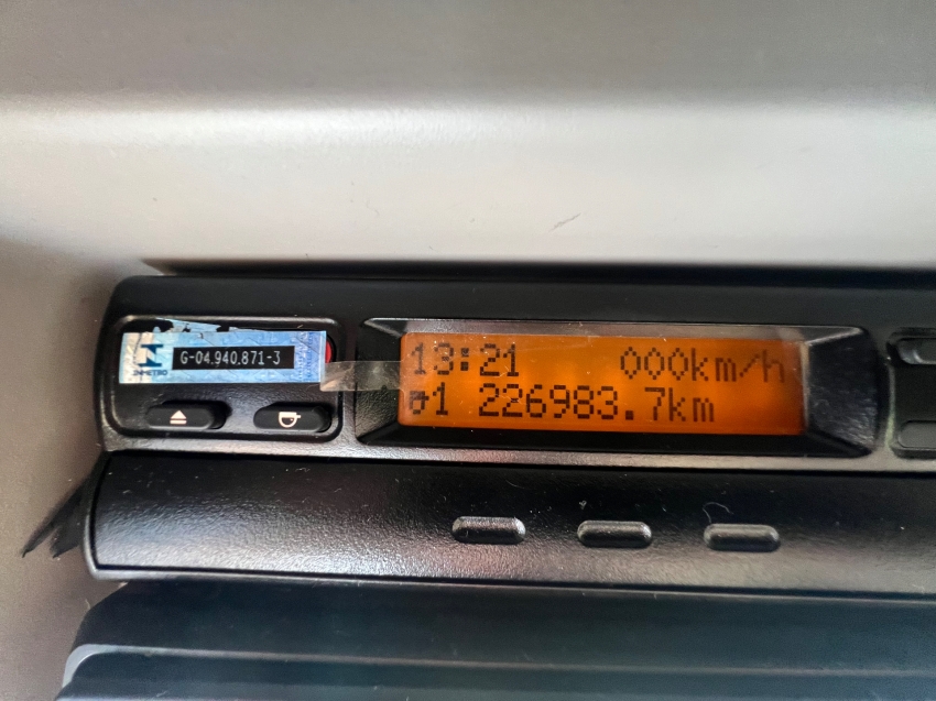 volvo vm330 lx l2h1 8x2r 22/229