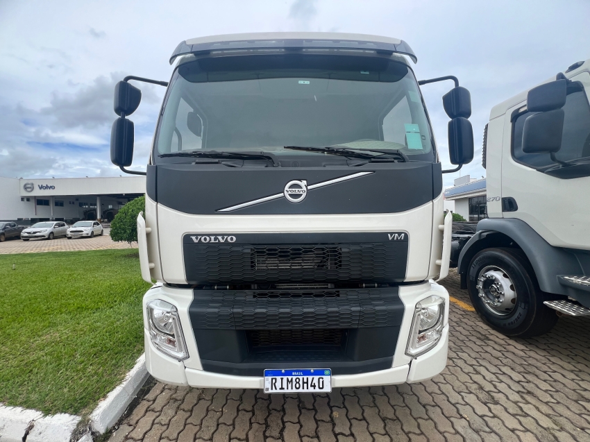 volvo vm330 lx l2h1 8x2r  22/22