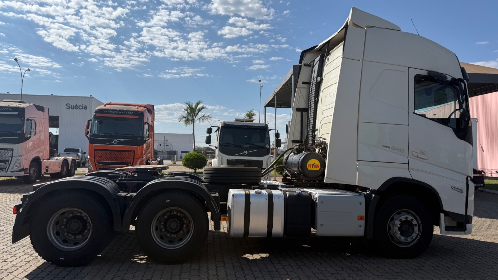 volvo fh540 sc hslp 6x4t 2023 branco3
