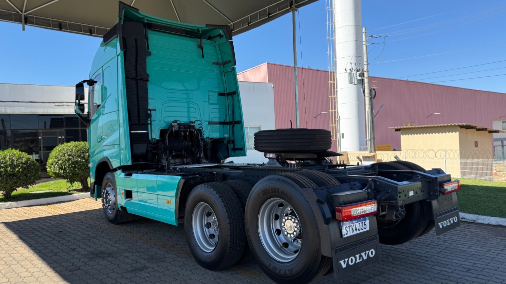 volvo fh460 ec hslp 6x2t 2024 verde alamo5
