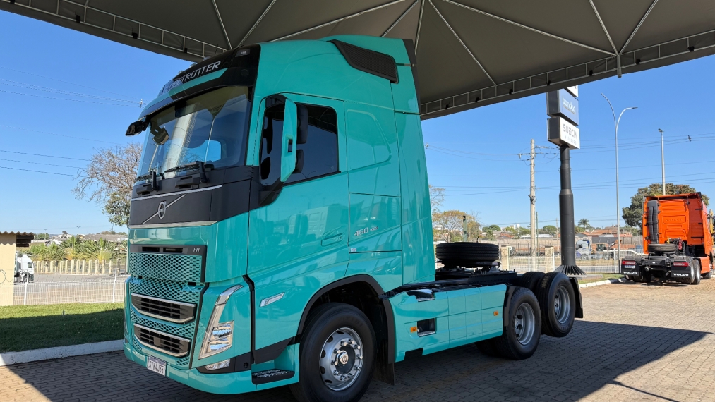 volvo fh460 ec hslp 6x2t 2024 verde alamo1
