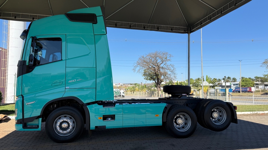 volvo fh460 ec hslp 6x2t 2024 verde alamo2