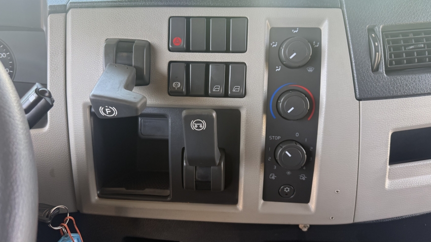 volvo vm330 lx l2h1 4x2t 2021/202119